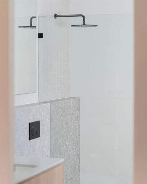 250MM ROUND SHOWER HEAD GUN METAL (NRROA1001GM)