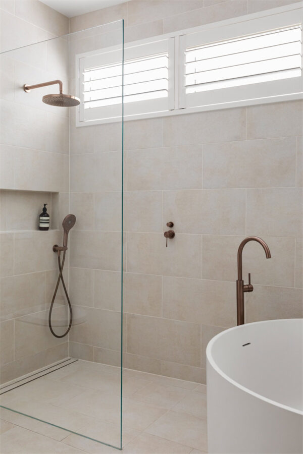 OPAL SHOWER ON BRACKET BRUSHED BRONZE (NR251905cBZ)