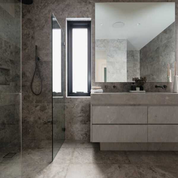 SLIM SHOWER ON BRACKET GUN METAL (NR307GM)